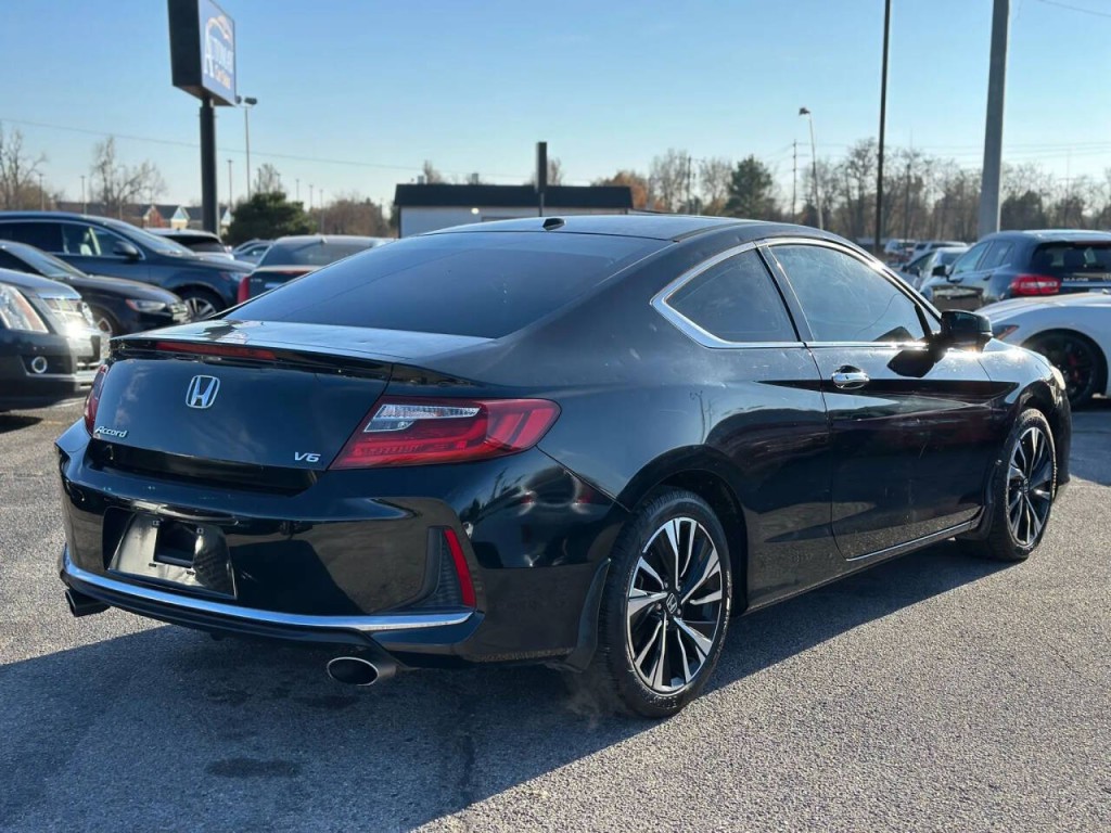 2017 Honda Accord Image 6