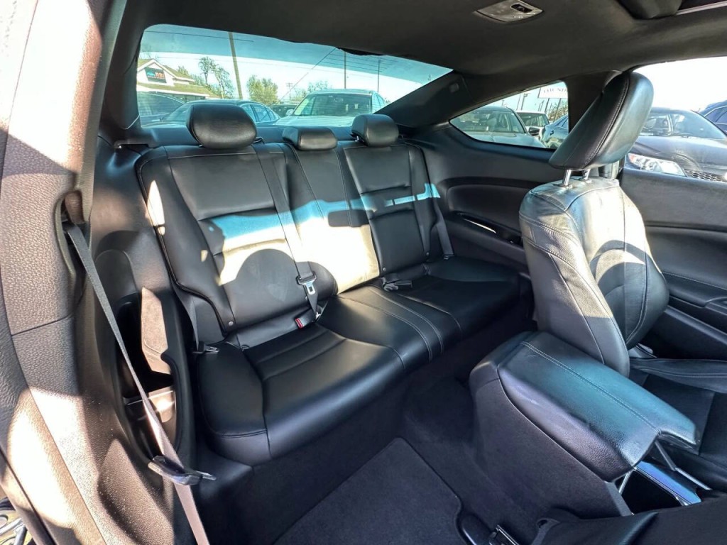 2017 Honda Accord Image 14