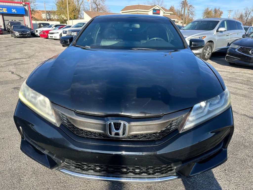 2017 Honda Accord Image 25