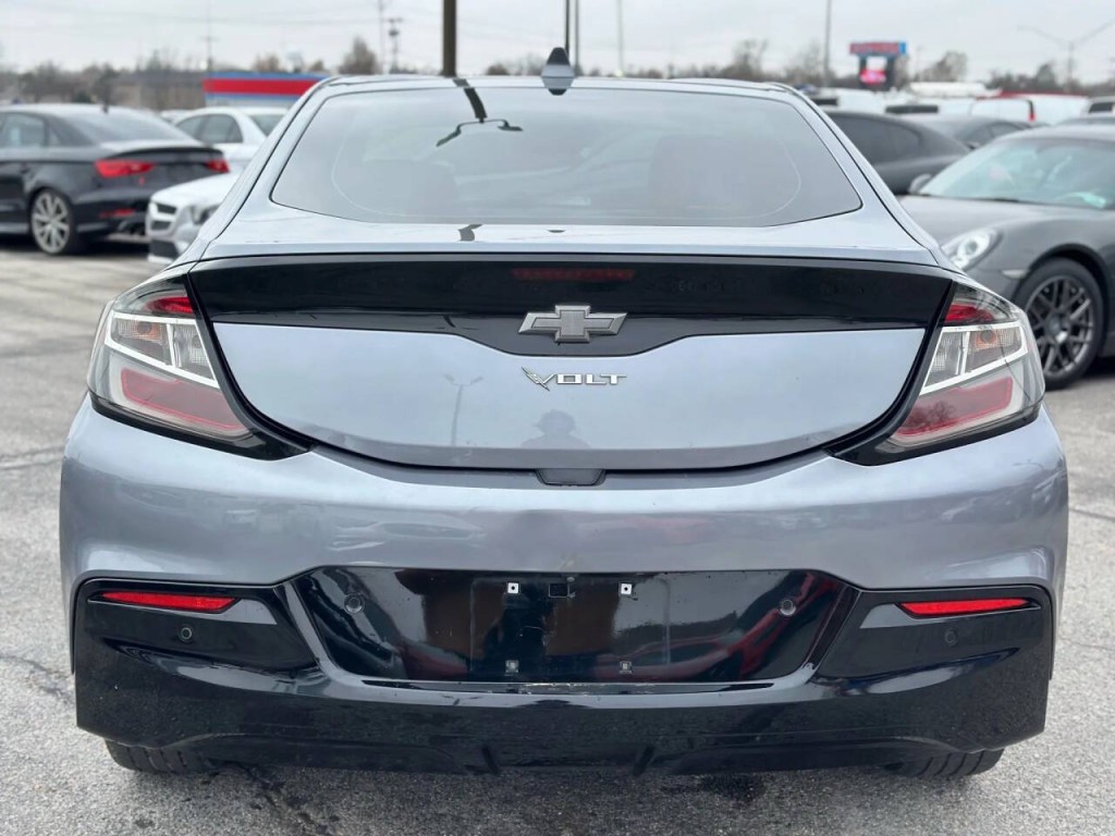 2018 Chevrolet Volt Image 7