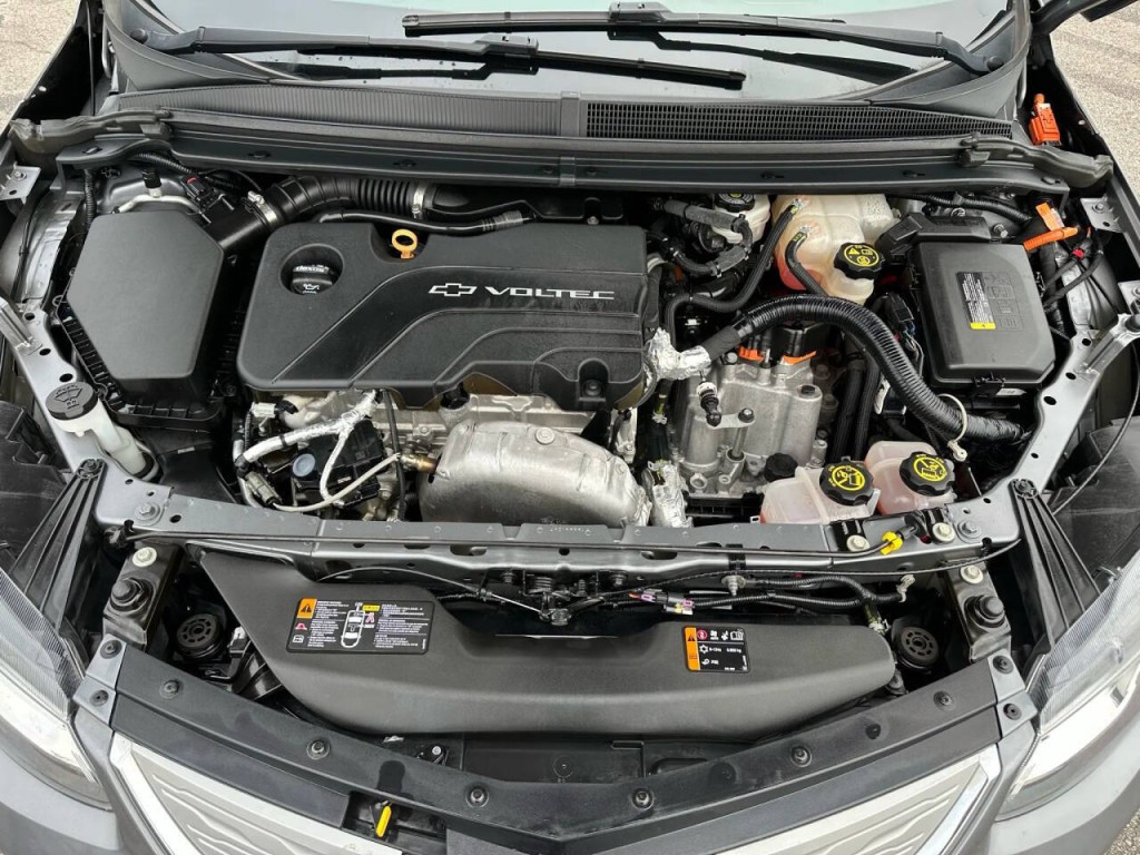 2018 Chevrolet Volt Image 18