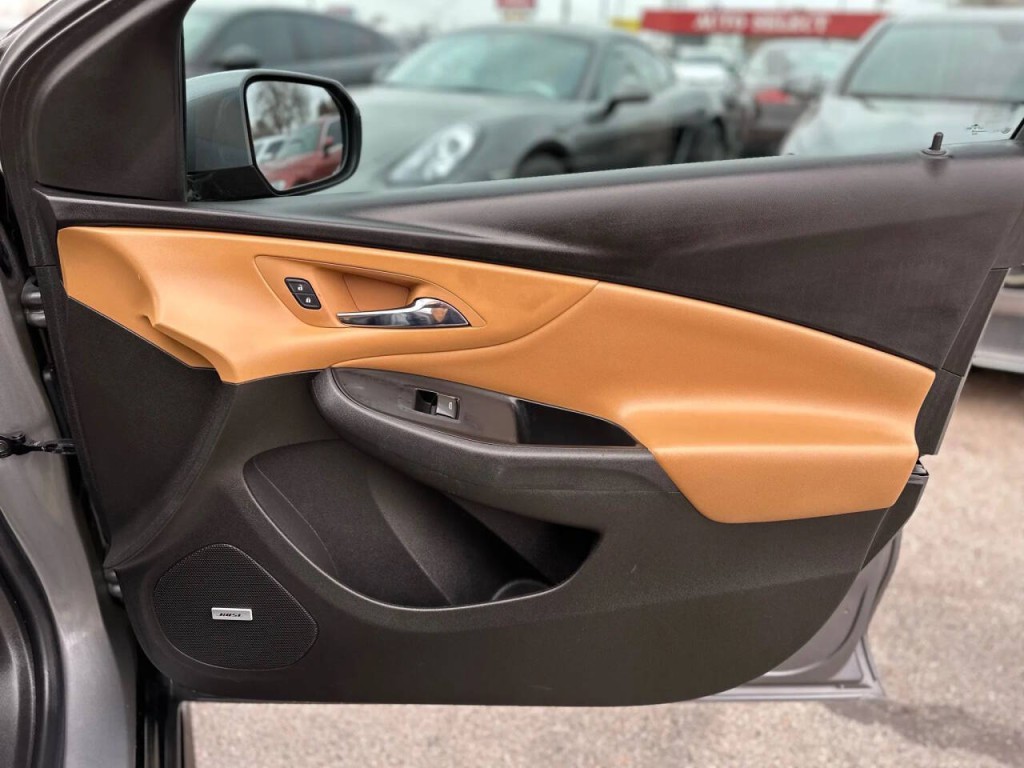 2018 Chevrolet Volt Image 21