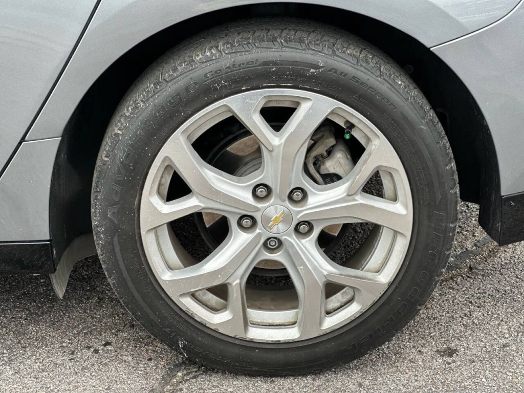 2018 Chevrolet Volt Image 24