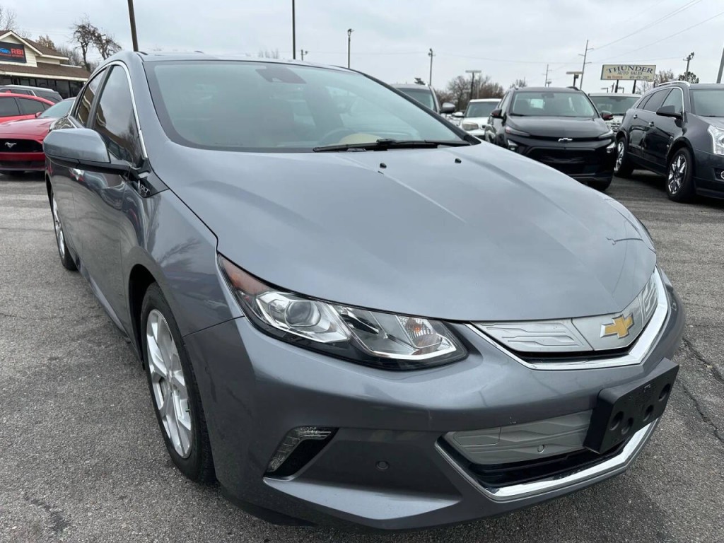 2018 Chevrolet Volt Image 29