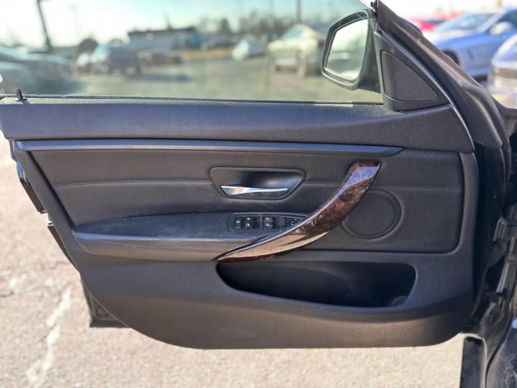 2015 BMW 4 Series Image 19