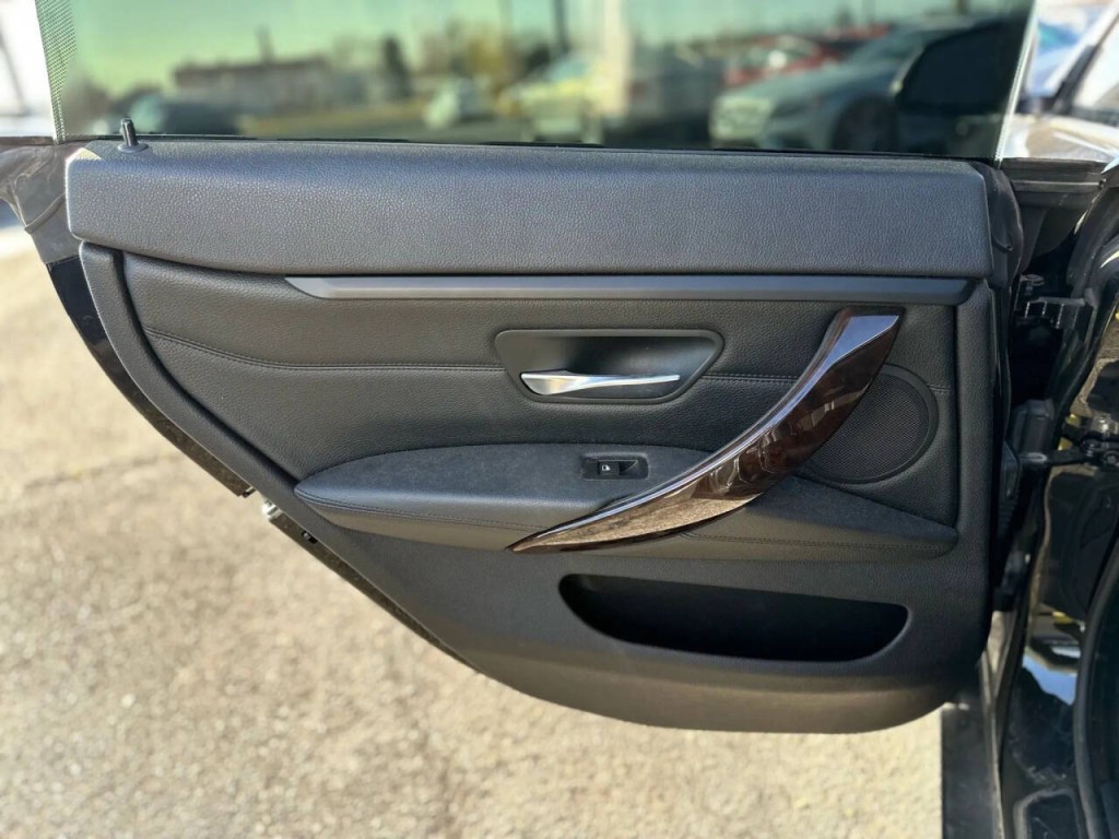 2015 BMW 4 Series Image 20