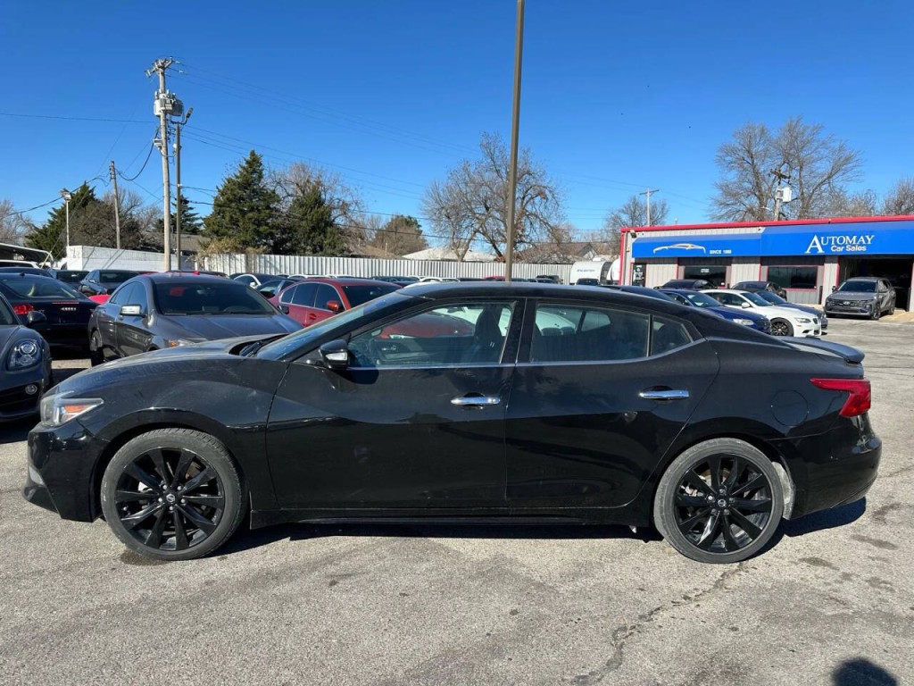 2017 Nissan Maxima Image 35