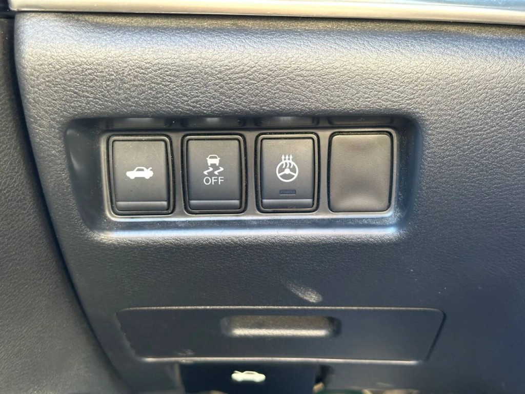 2017 Nissan Maxima Image 38