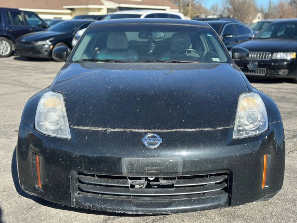 2007 Nissan 350Z Image 3