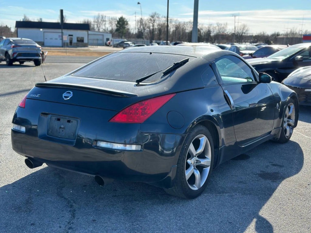 2007 Nissan 350Z Image 6