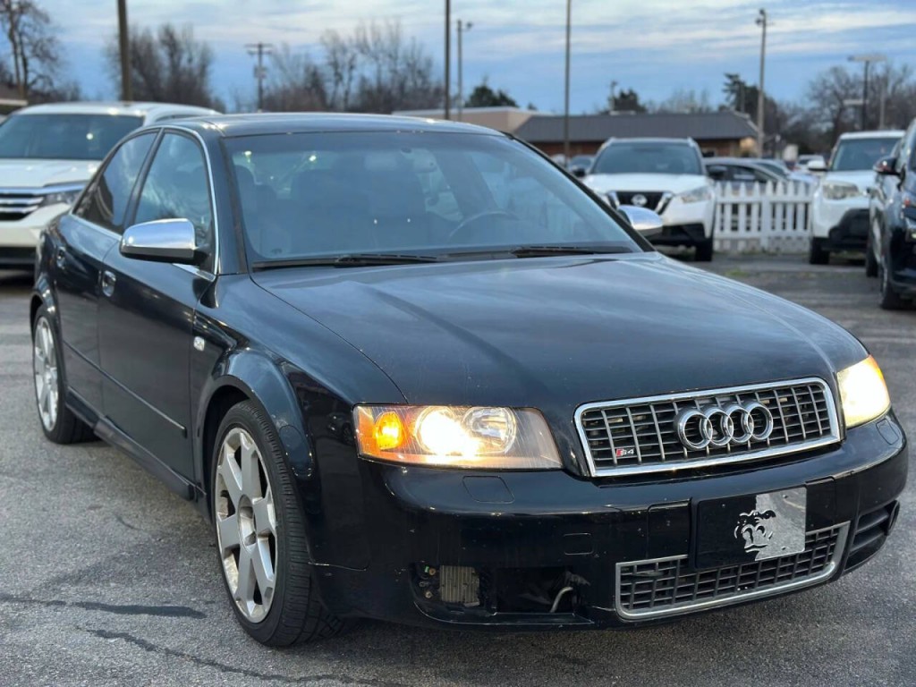 2004 Audi S4 Image 4