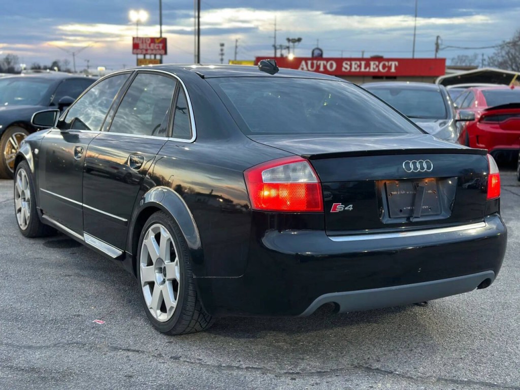 2004 Audi S4 Image 8