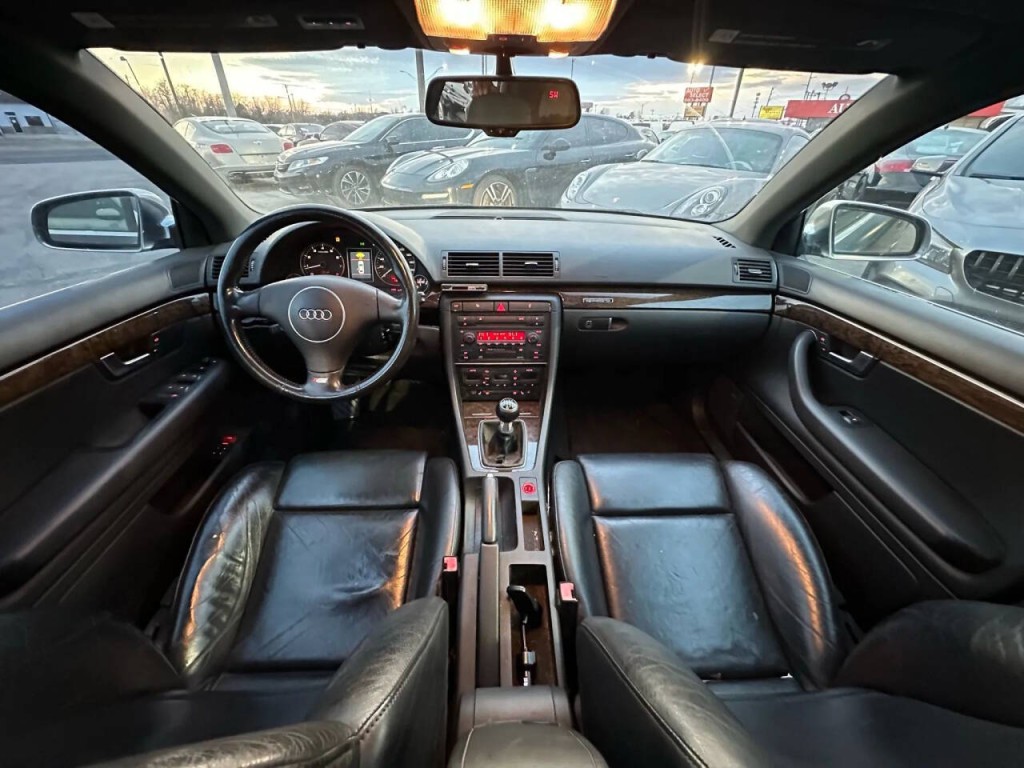 2004 Audi S4 Image 11