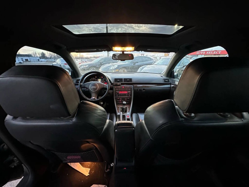 2004 Audi S4 Image 15