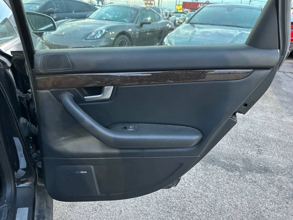 2004 Audi S4 Image 22