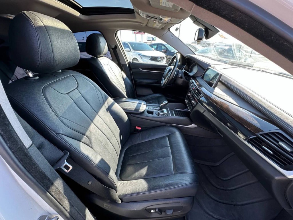 2015 BMW X6 Image 13