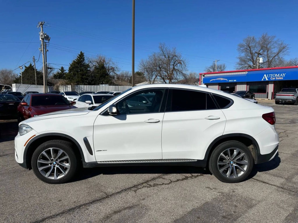 2015 BMW X6 Image 34
