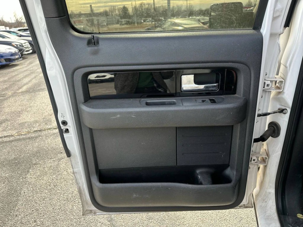 2013 Ford F-150 Image 23