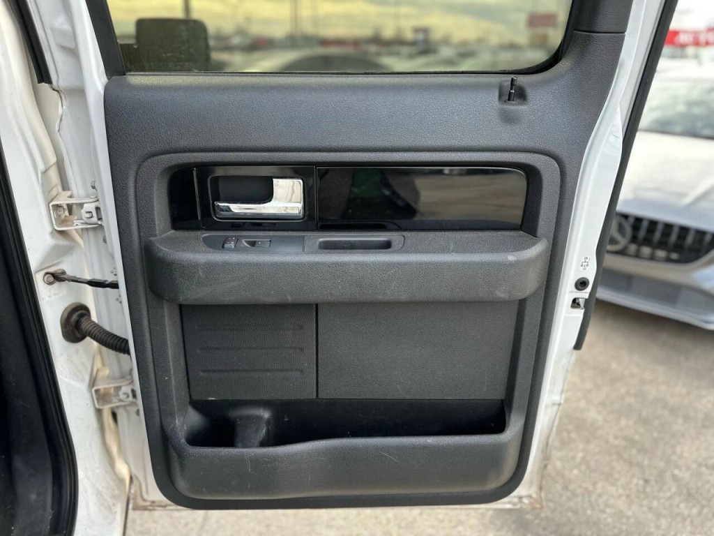 2013 Ford F-150 Image 25