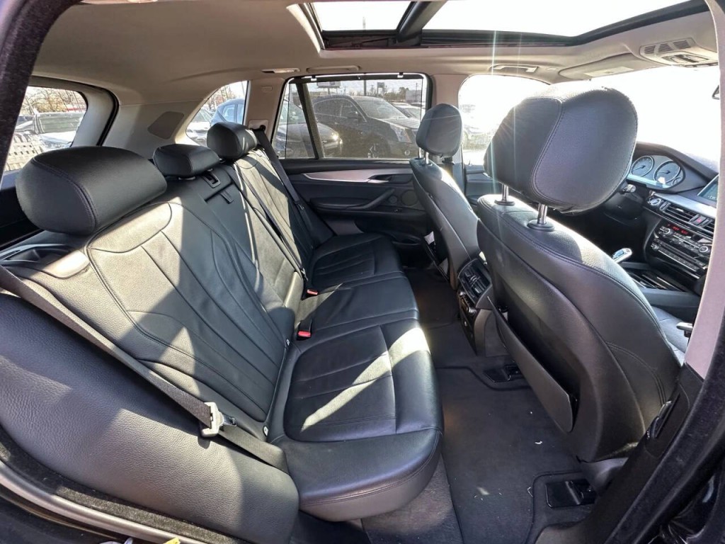 2015 BMW X5 Image 14