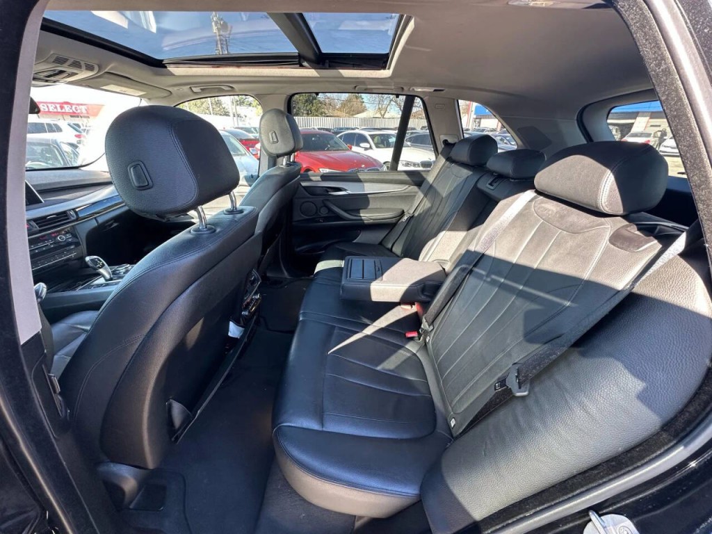 2015 BMW X5 Image 17