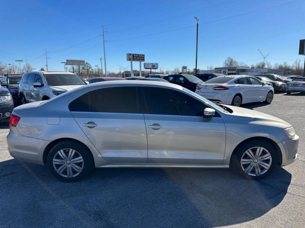 2013 Volkswagen Jetta Image 5