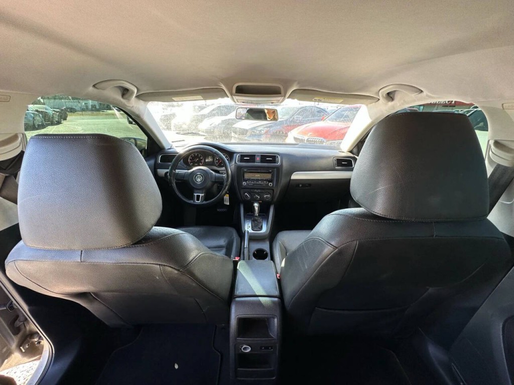 2013 Volkswagen Jetta Image 15