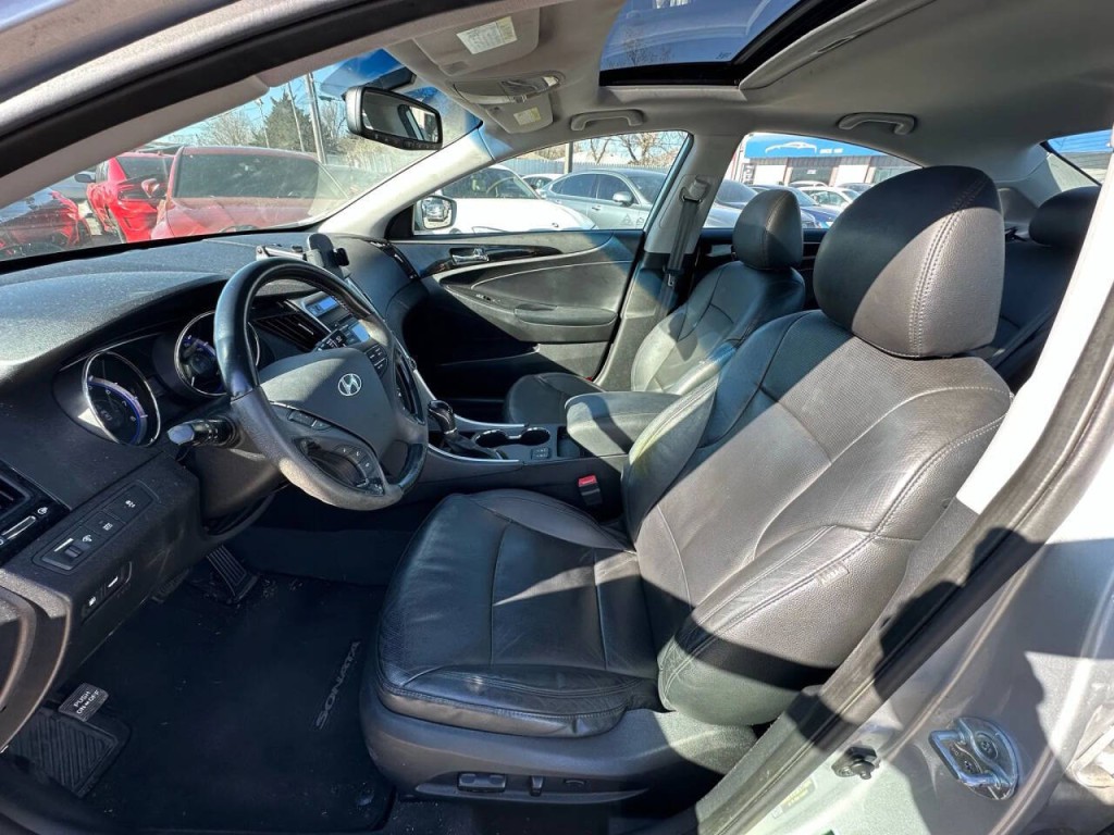 2013 Hyundai Sonata Image 10