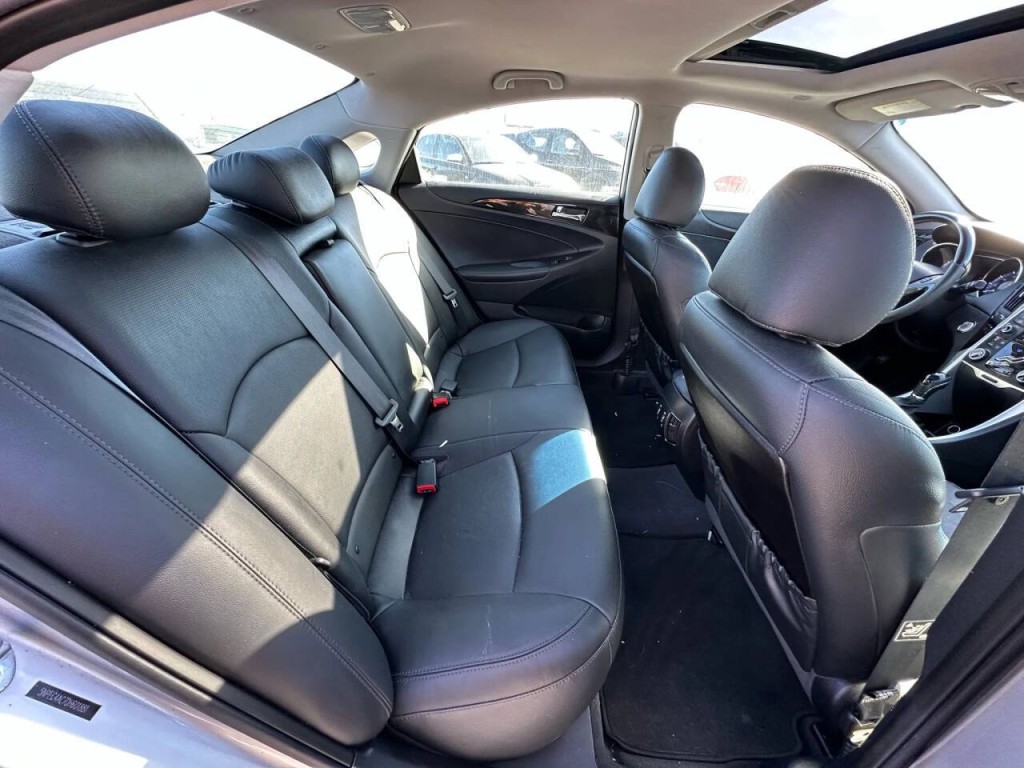 2013 Hyundai Sonata Image 14