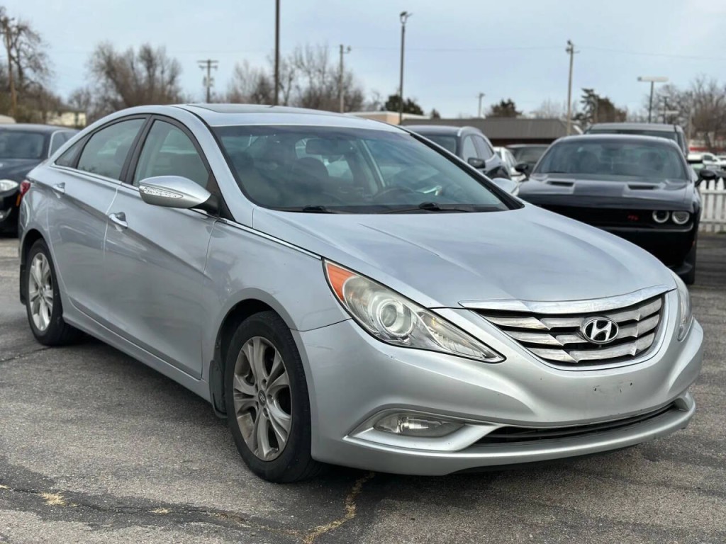 2013 Hyundai Sonata Image 4