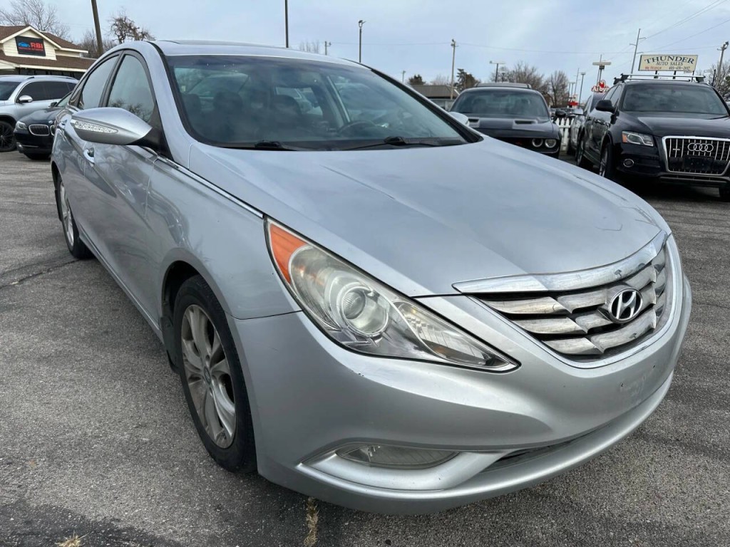 2013 Hyundai Sonata Image 35