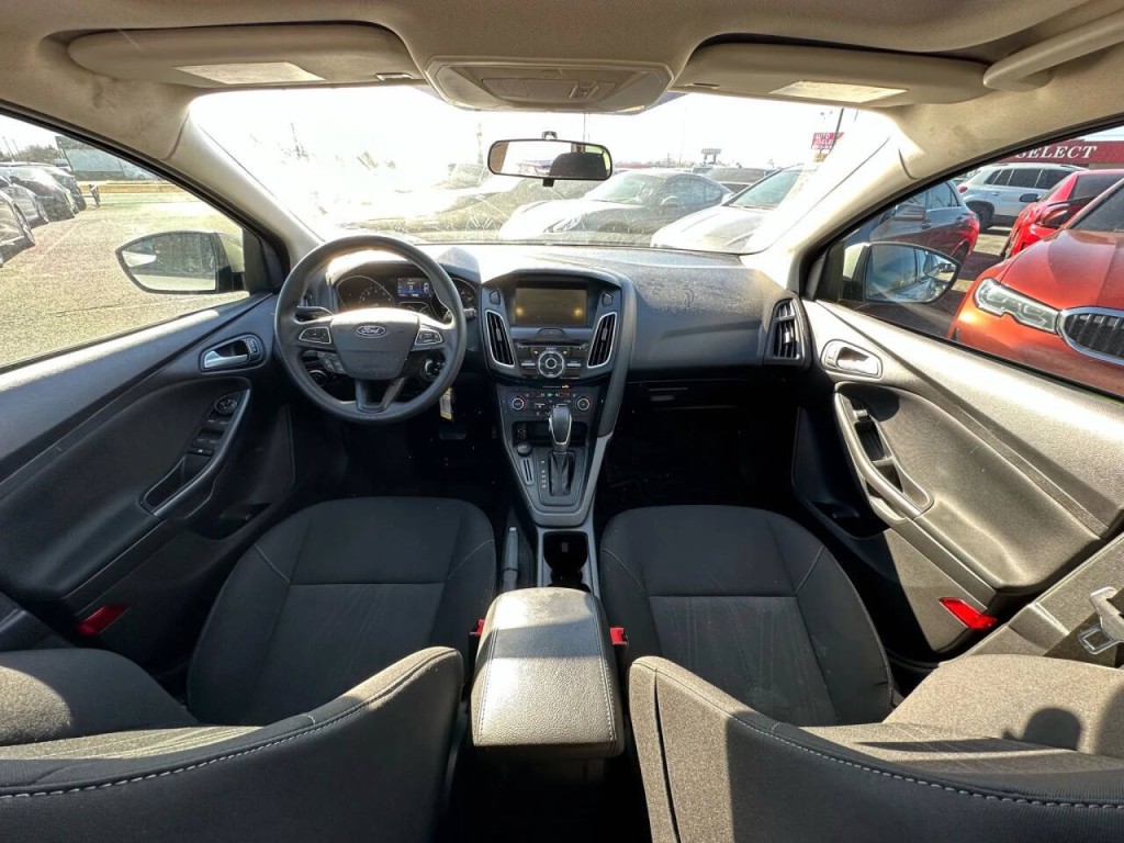 2018 Ford Focus Image 11