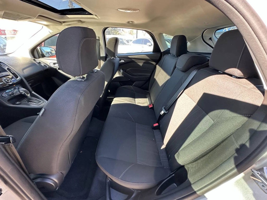 2018 Ford Focus Image 17