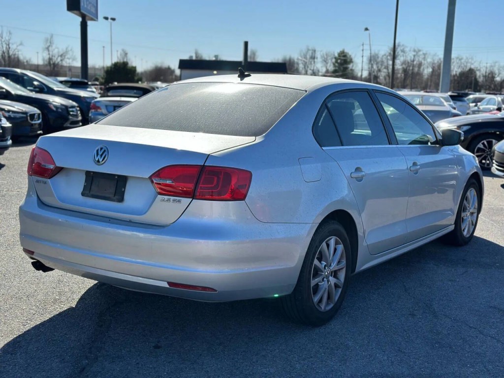 2013 Volkswagen Jetta Image 6
