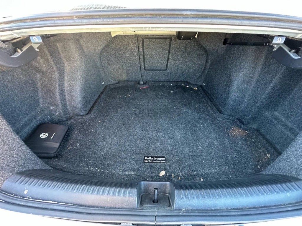 2013 Volkswagen Jetta Image 18