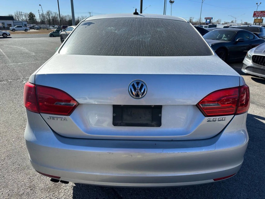 2013 Volkswagen Jetta Image 33