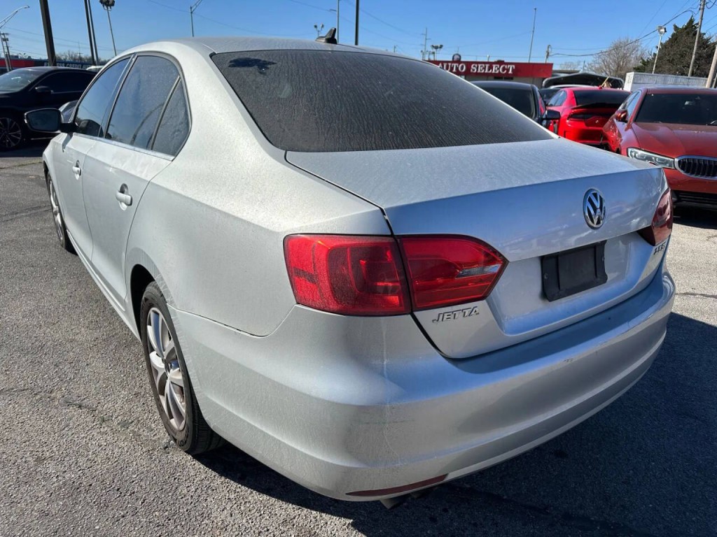 2013 Volkswagen Jetta Image 34