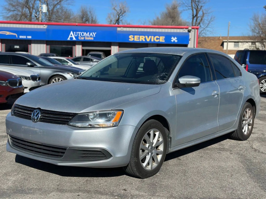 2013 Volkswagen Jetta Image 1