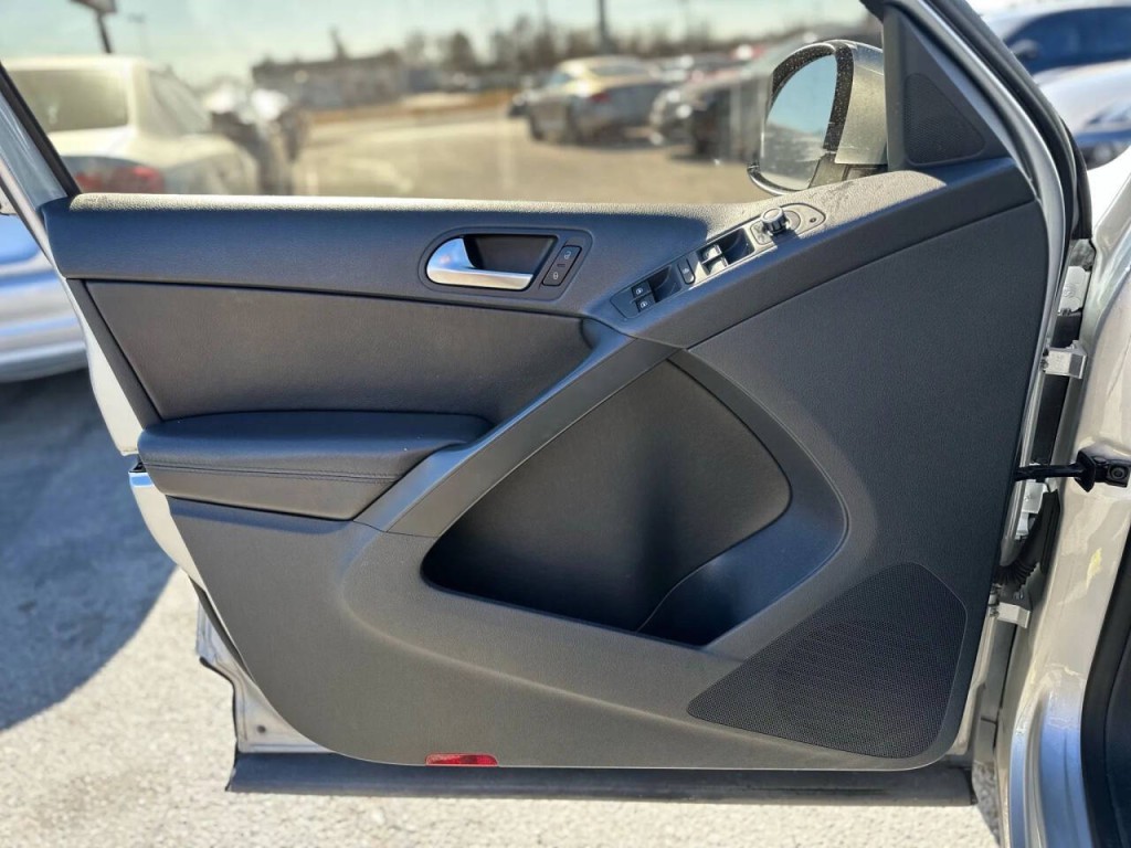 2013 Volkswagen Tiguan Image 20