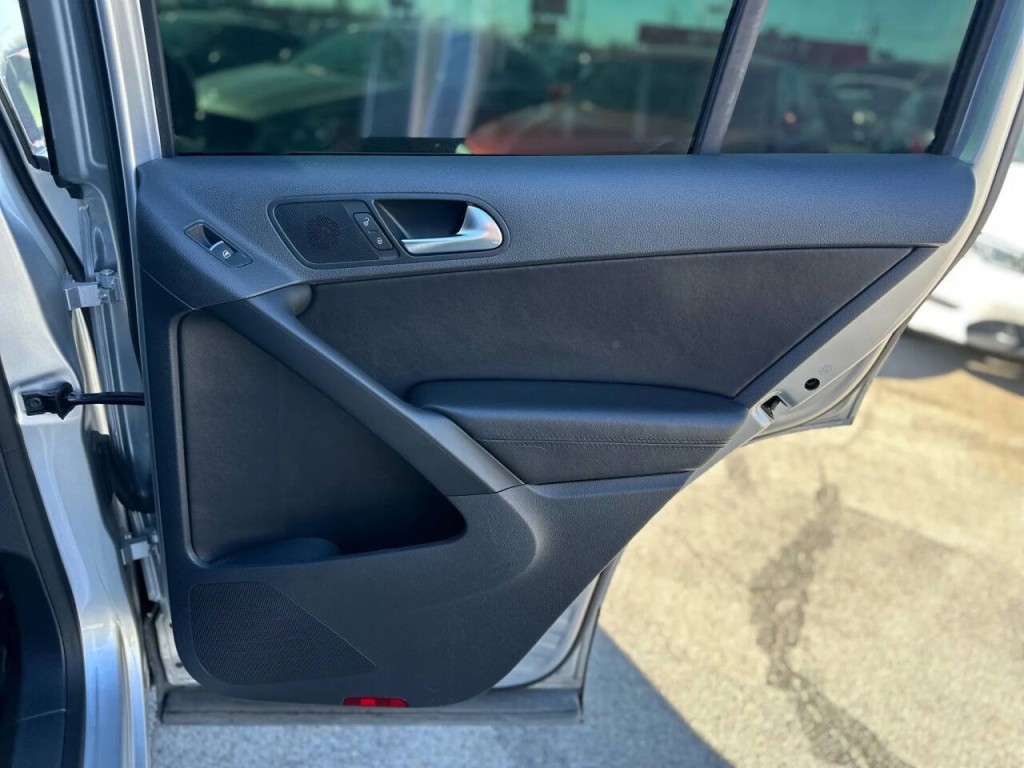 2013 Volkswagen Tiguan Image 23