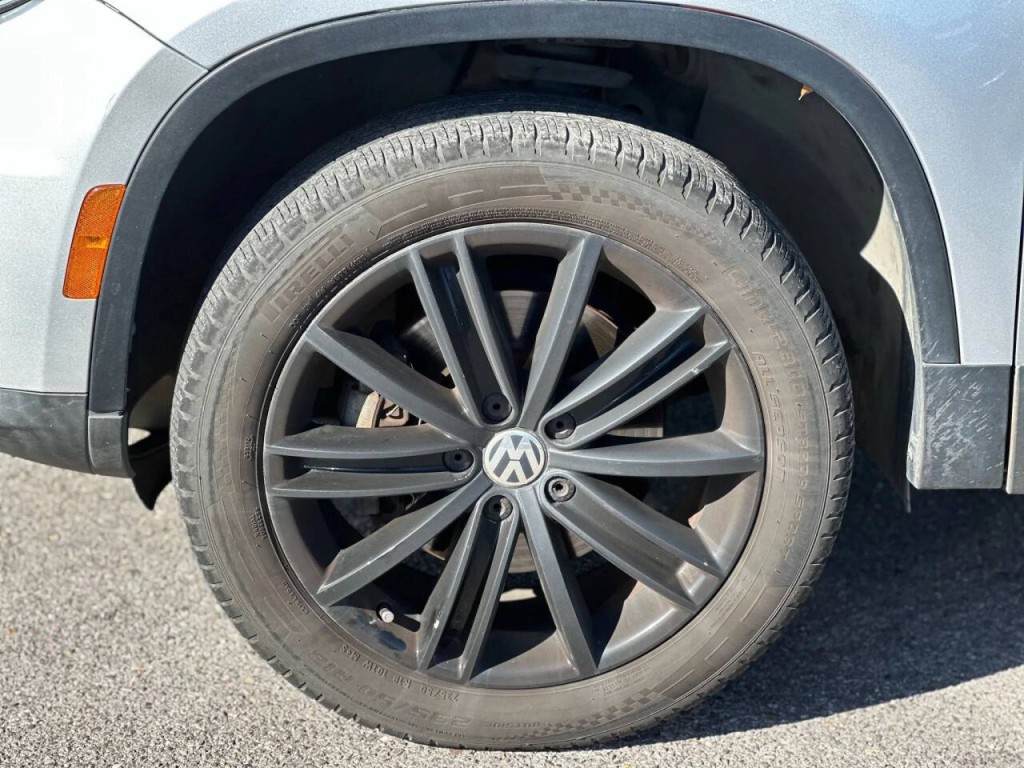 2013 Volkswagen Tiguan Image 24