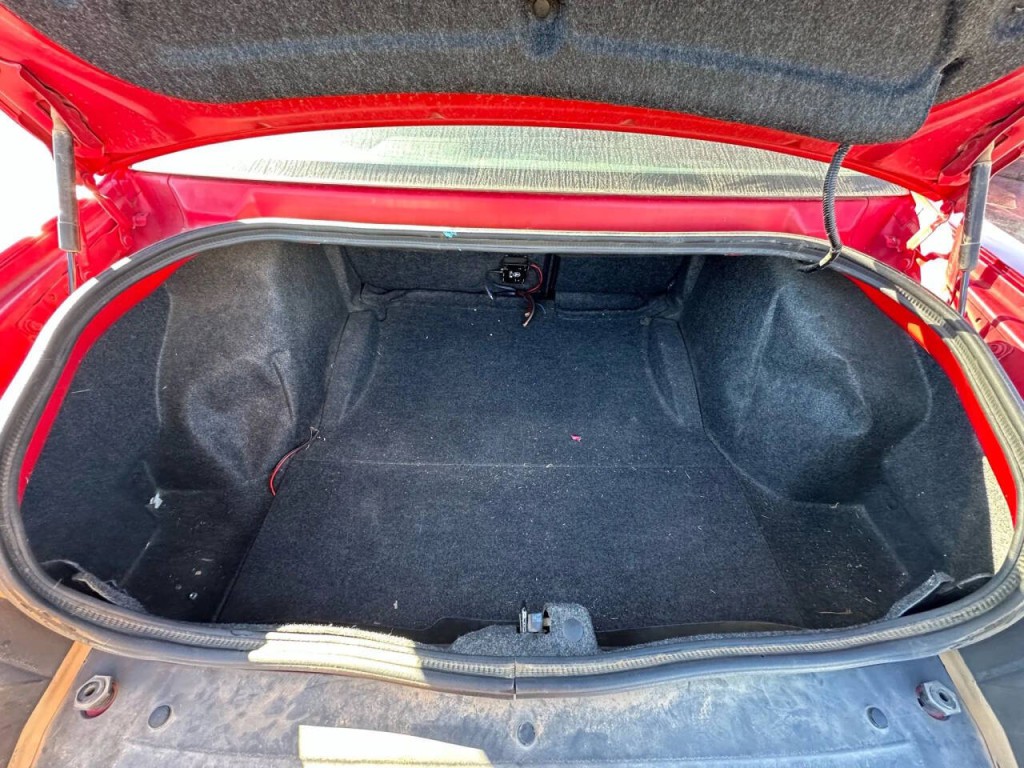 2015 Dodge Challenger Image 13