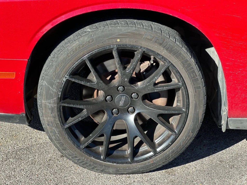 2015 Dodge Challenger Image 18