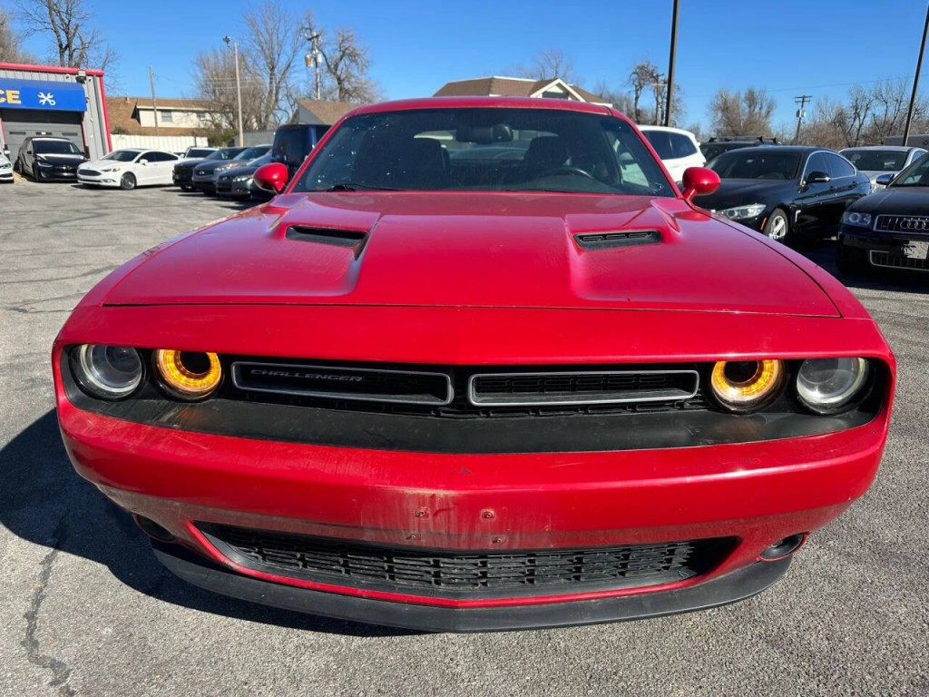 2015 Dodge Challenger Image 21