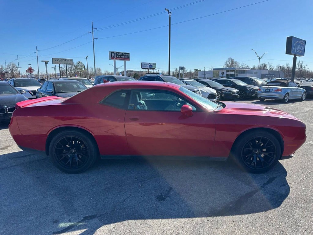 2015 Dodge Challenger Image 23