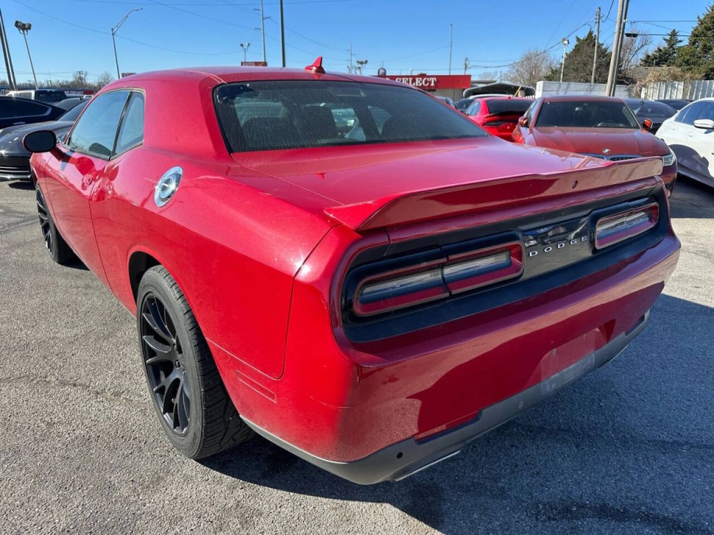 2015 Dodge Challenger Image 26