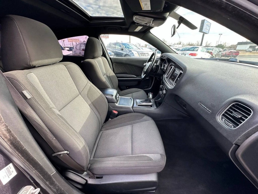 2019 Dodge Charger Image 13