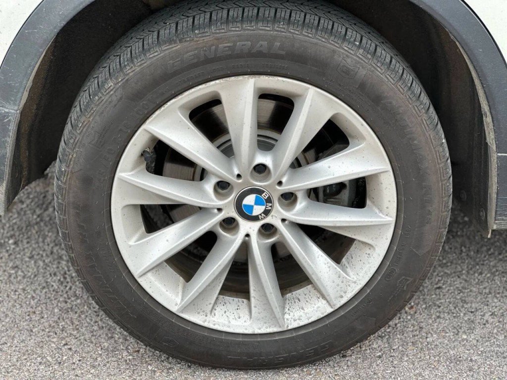 2016 BMW X3 Image 20