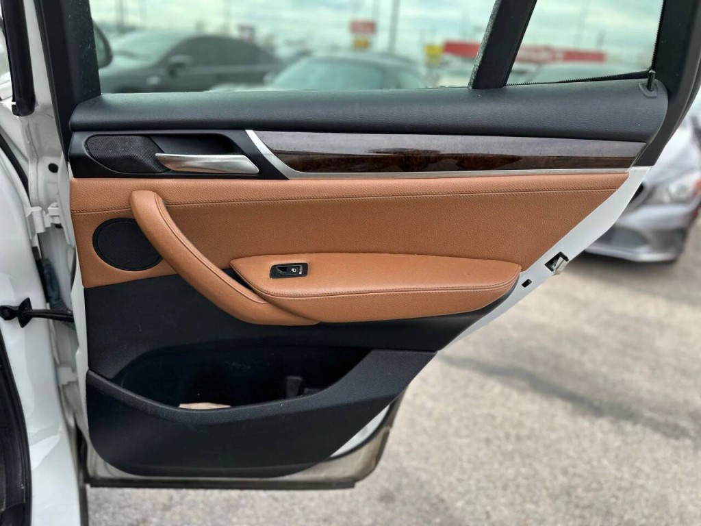 2016 BMW X3 Image 26