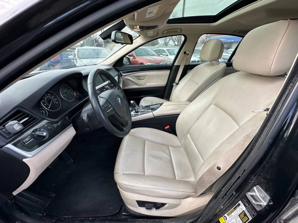 2012 BMW 5 Series Image 10